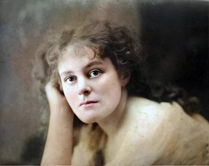 WB Yeats on Maud Gonne's Beauty - Maud Gonne beauty image in color